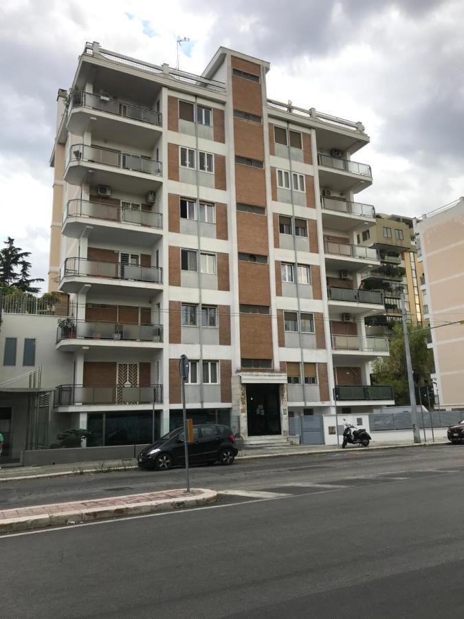 B&B Parco 2 Giugno Bari Exterior photo